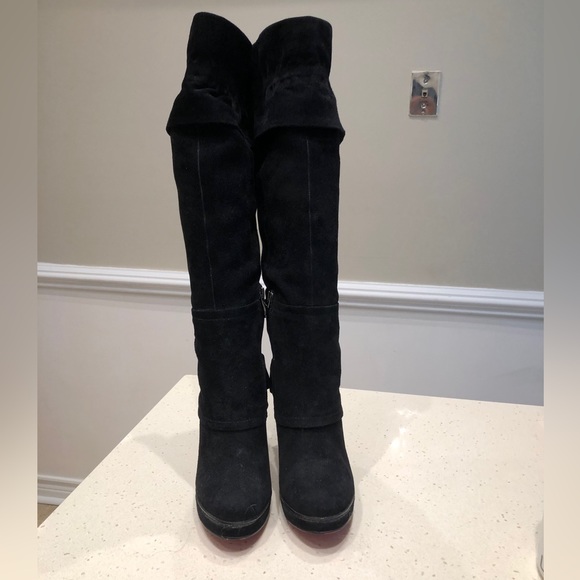 Gorgeous Italian B Queen Red Sole Black Suede Leather! - Picture 1 of 13